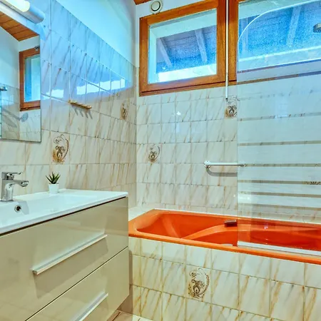 Dom wakacyjny Le Hameau Du Point Du Jour By Interhome *