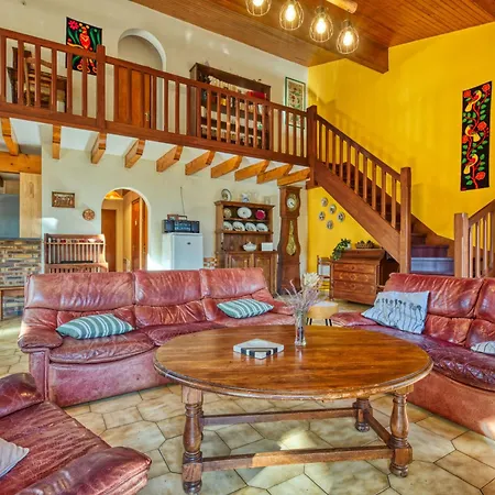 Le Hameau Du Point Du Jour By Interhome